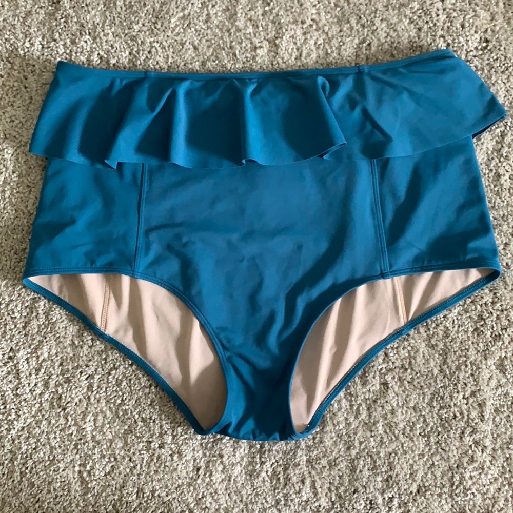 Kortni Jeane Peplum Bottoms